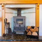 Дом отдыха Lake District, Spacious Holiday Home, Sleeps 11, Village Location Ennerdale Bridge