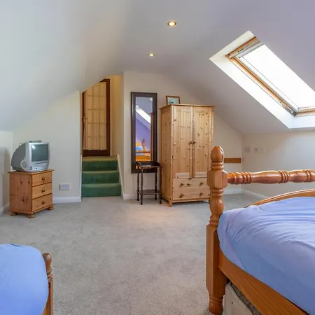 Lake District, Spacious Holiday Home, Sleeps 11, Village Location *